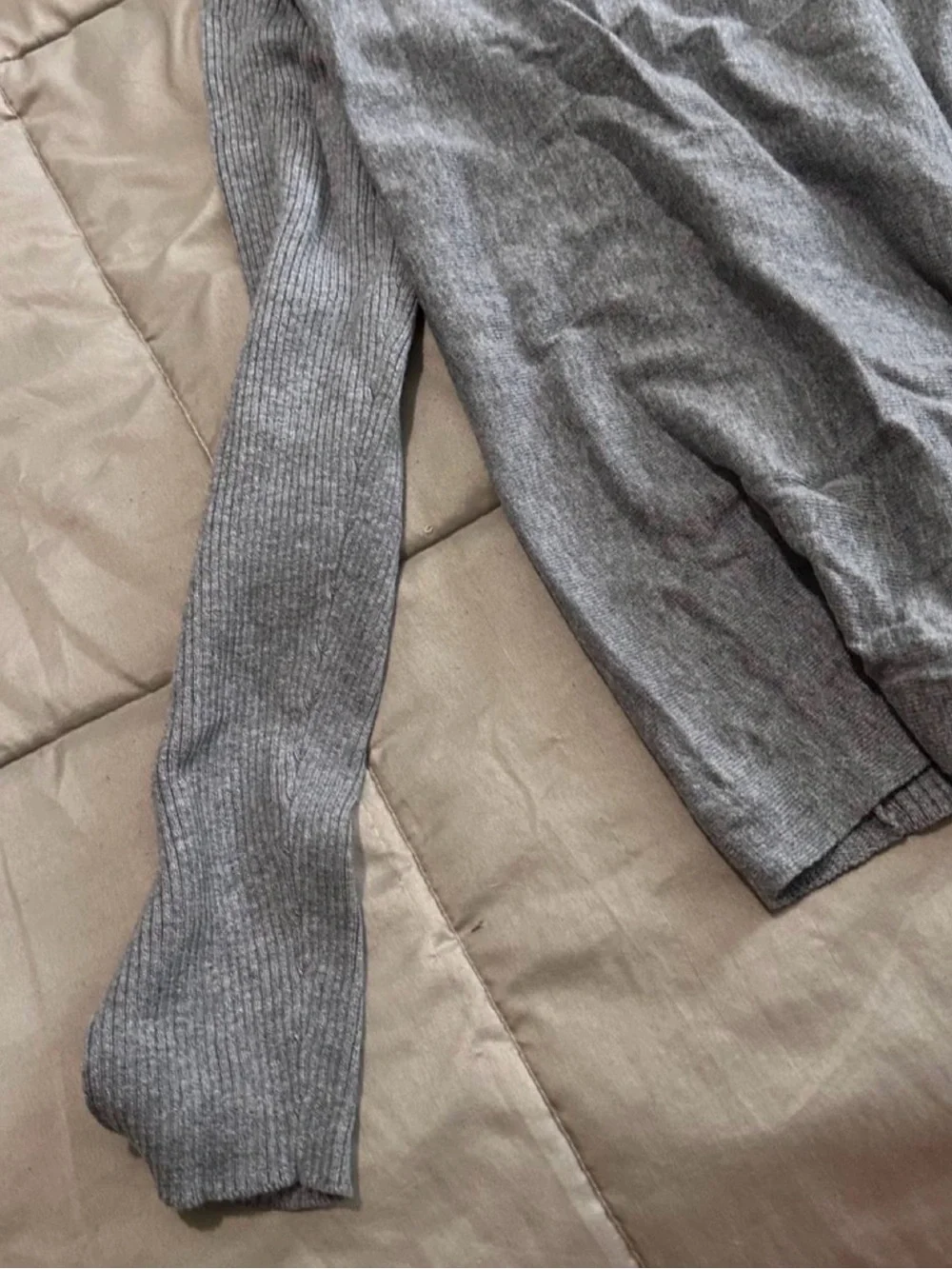 Faded Glory Gray Men's Lightweight Cardigan Sweater
